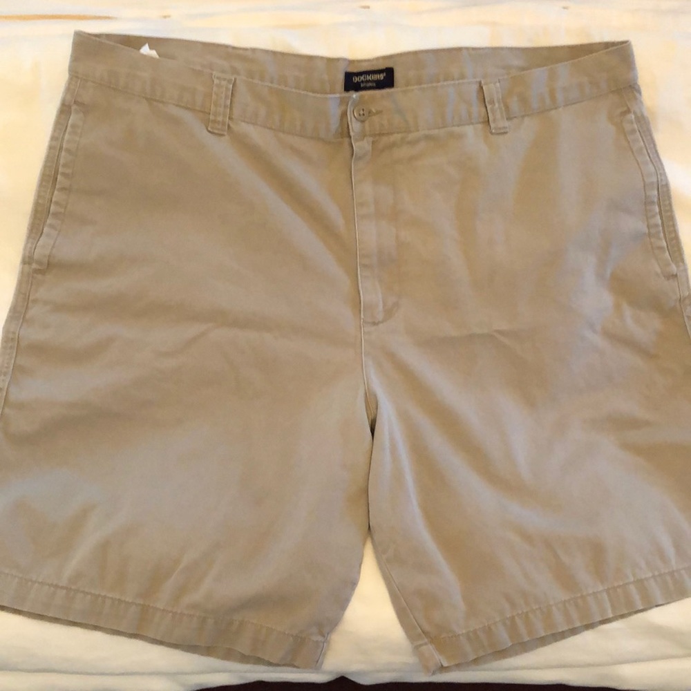 Men’s Dockers Khaki Shorts Sz 44